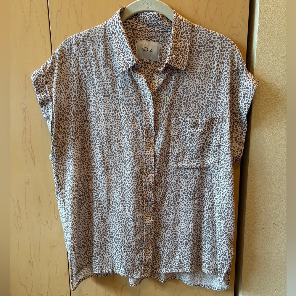 Rails cheetah print button down
